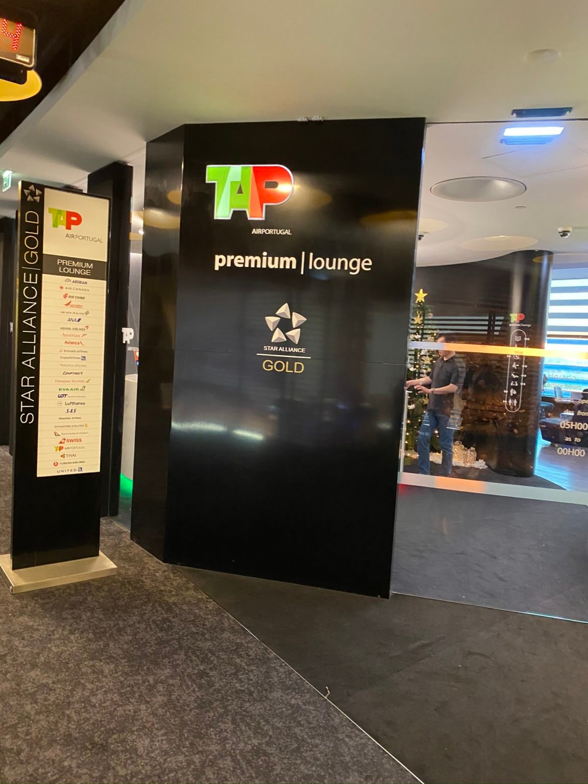 Lounge Review TAP Portugal Premium Lounge, Lisbon The Seat in the Middle