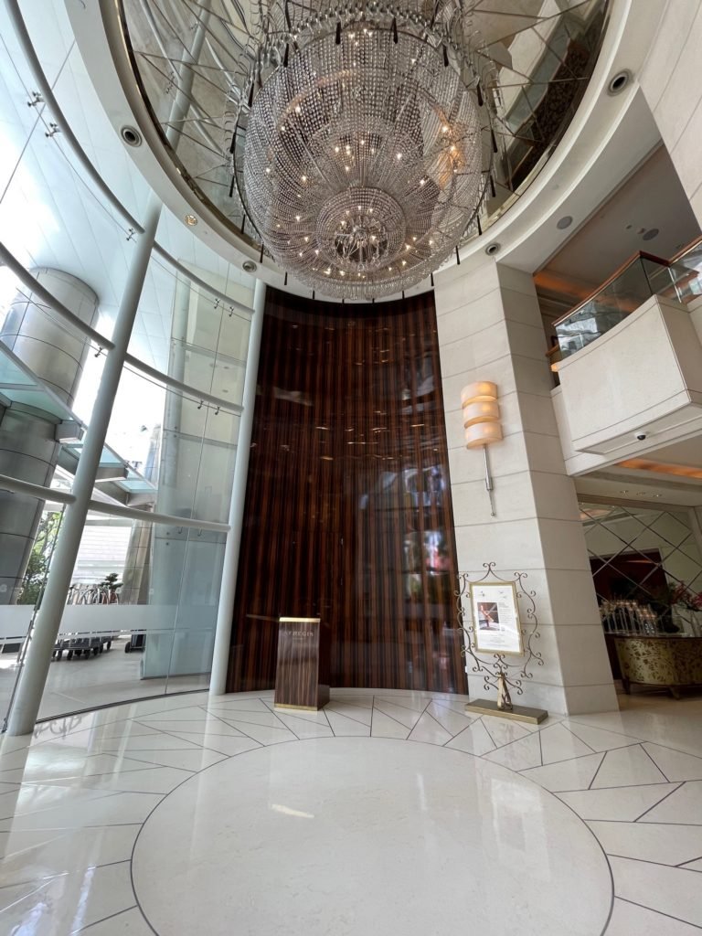 Hotel Review: St Regis Singapore » The Seat in the Middle