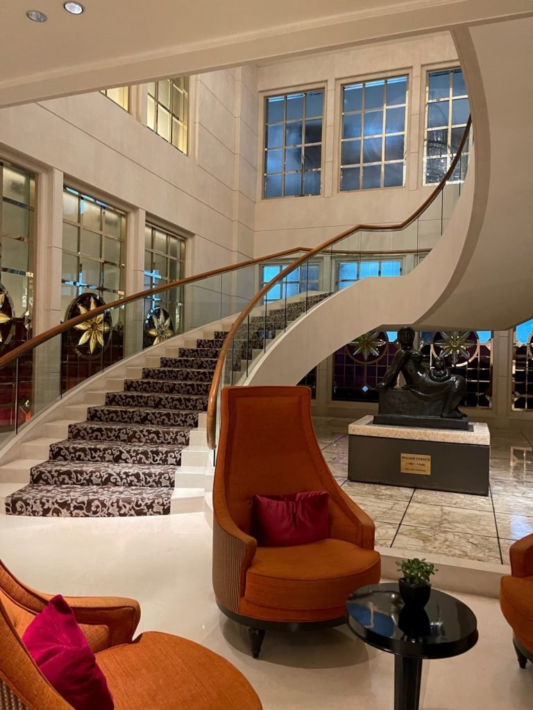 Hotel Review: St Regis Singapore » The Seat in the Middle