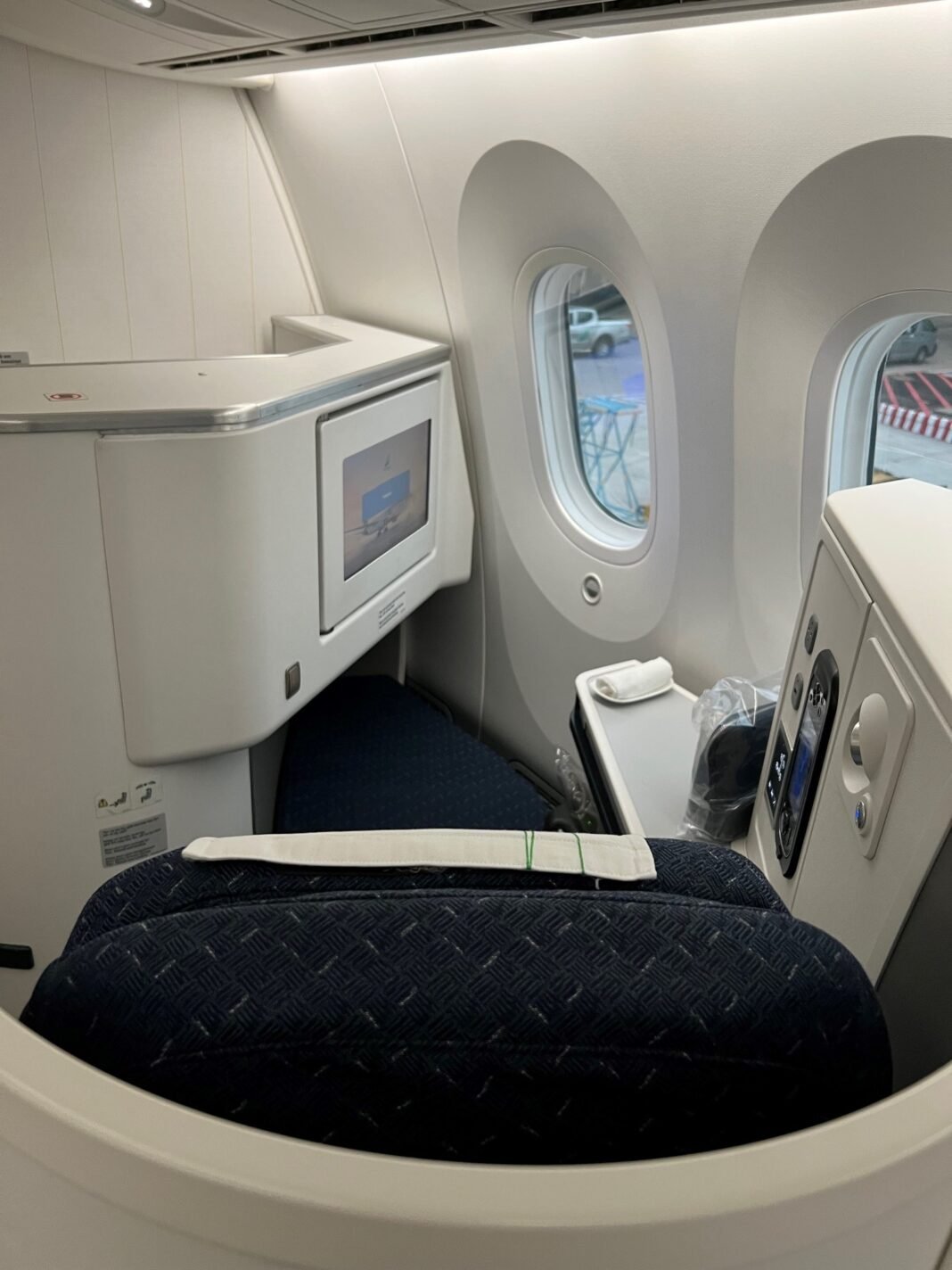 Flight Review QH88 SGNMEL on Bamboo Airways Business Class The Seat