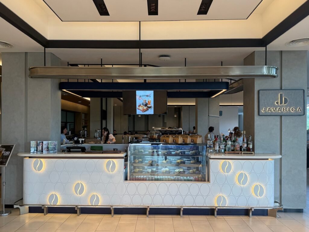 Hotel Review: Fairfield by Marriott Jakarta Soekarno-Hatta International Airport 23 The Seat in the Middle 23