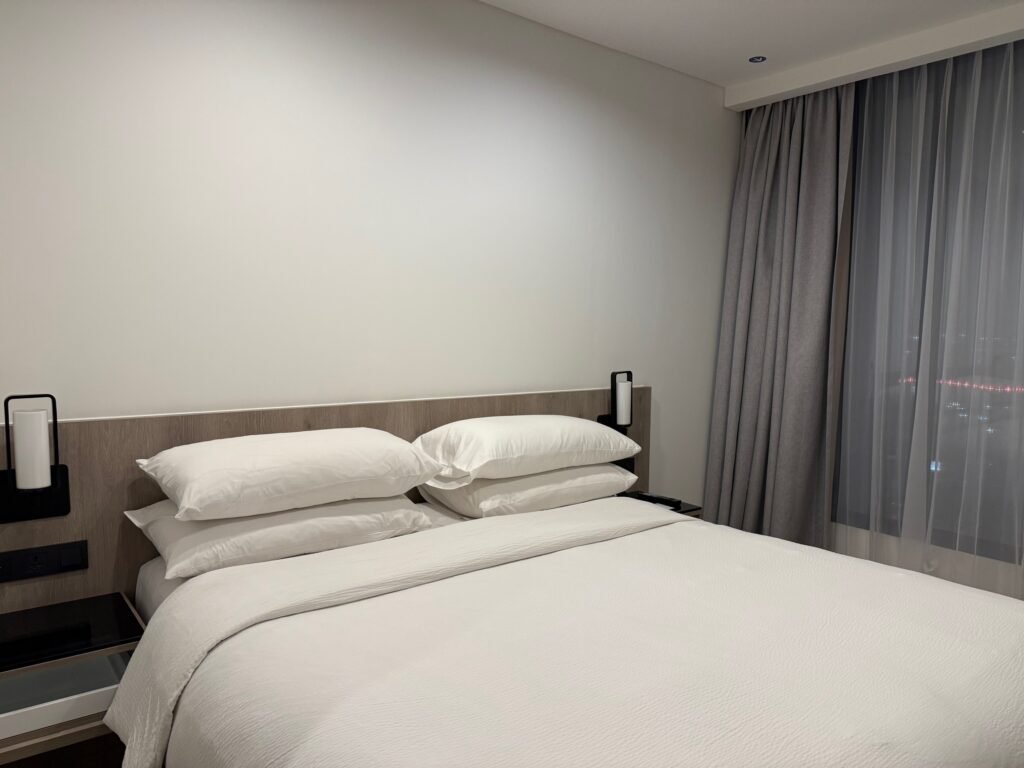 Hotel Review: Fairfield by Marriott Jakarta Soekarno-Hatta International Airport 8 The Seat in the Middle 8