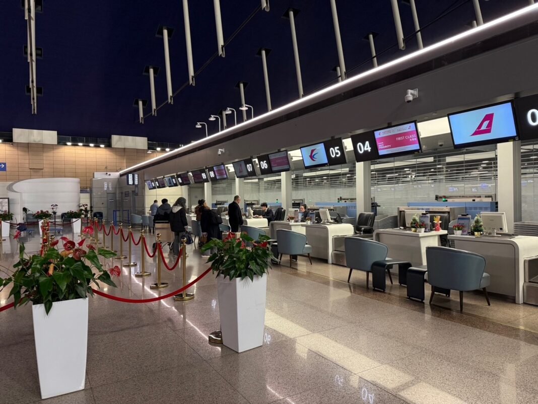Flight Review: MU709 Shanghai Pudong - Madrid Barajas A350 Business ...