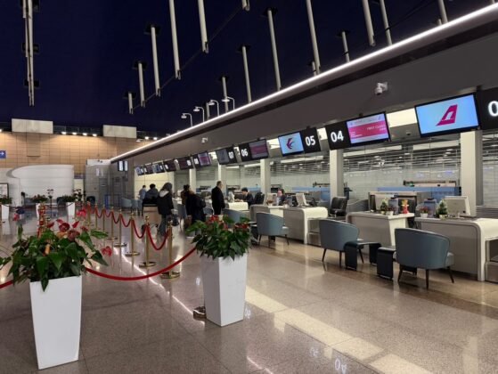 Flight Review: MU709 Shanghai Pudong - Madrid Barajas A350 Business ...