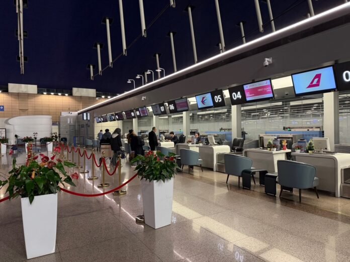 Flight Review: MU709 Shanghai Pudong - Madrid Barajas A350 Business ...