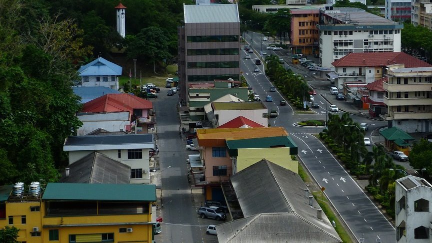Wandering down Australia Place in Kota Kinabalu 2 The Seat in the Middle 2
