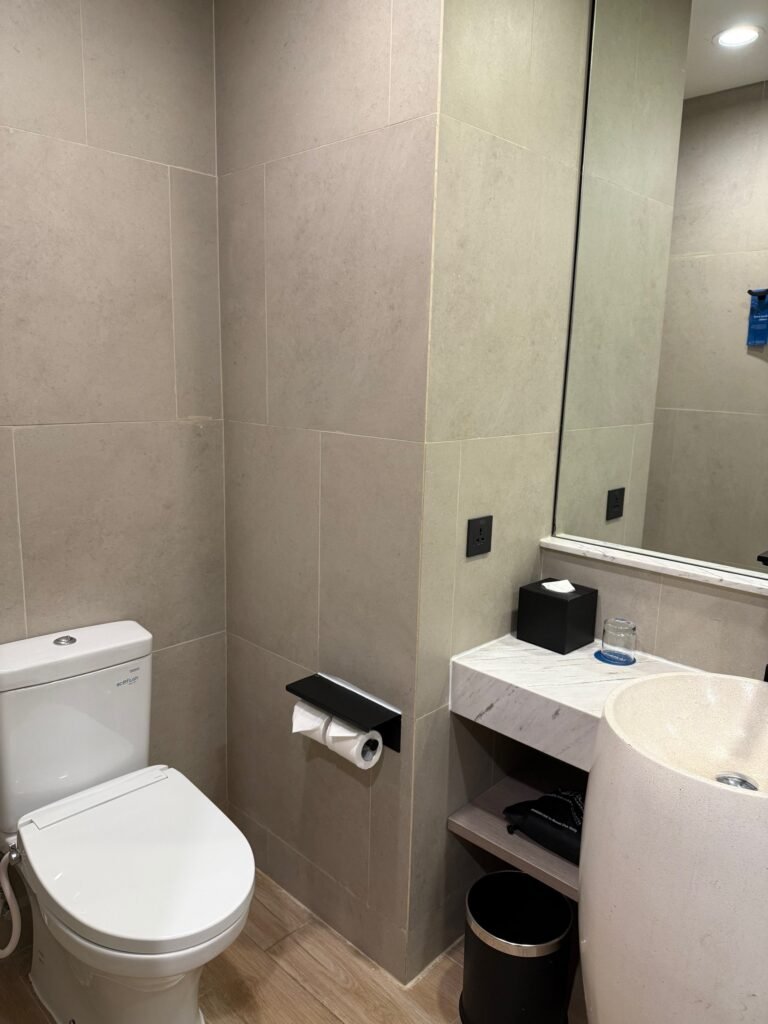 Hotel Review: Fairfield by Marriott Jakarta Soekarno-Hatta International Airport 10 The Seat in the Middle 10