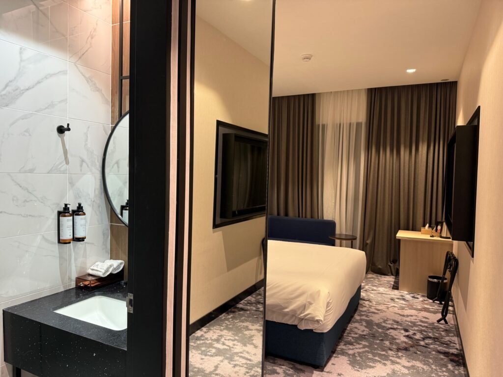 Hotel Review: Mercure Trion Hotel, Kuala Lumpur 8 The Seat in the Middle 8