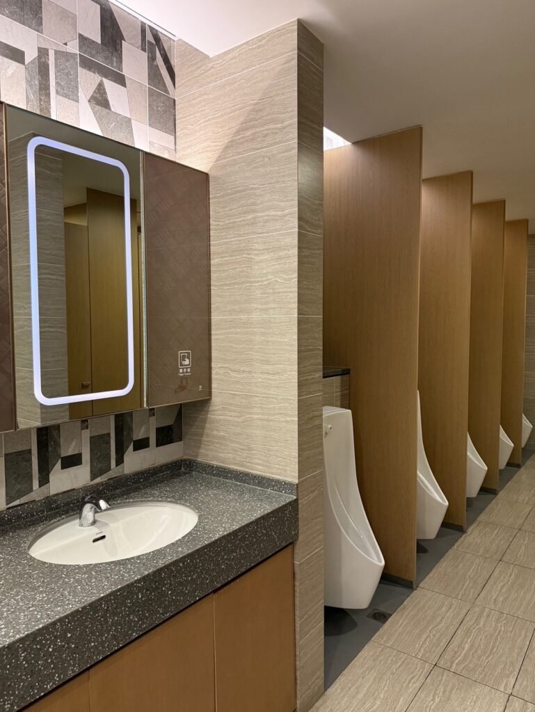 The Seat in the Middle 10