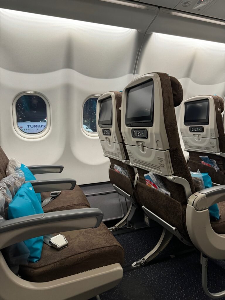 Airline Review: GA718 Denpasar Bali - Melbourne Garuda Indonesia A330 Economy Class 5 The Seat in the Middle 5