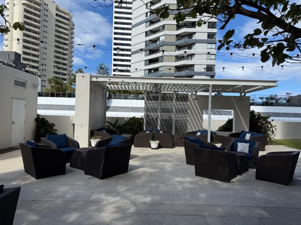 The Seat in the Middle 8