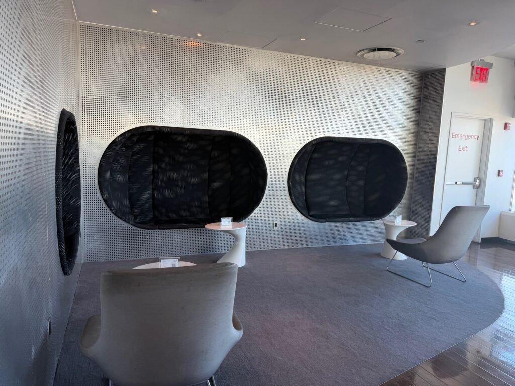 The Seat in the Middle 6