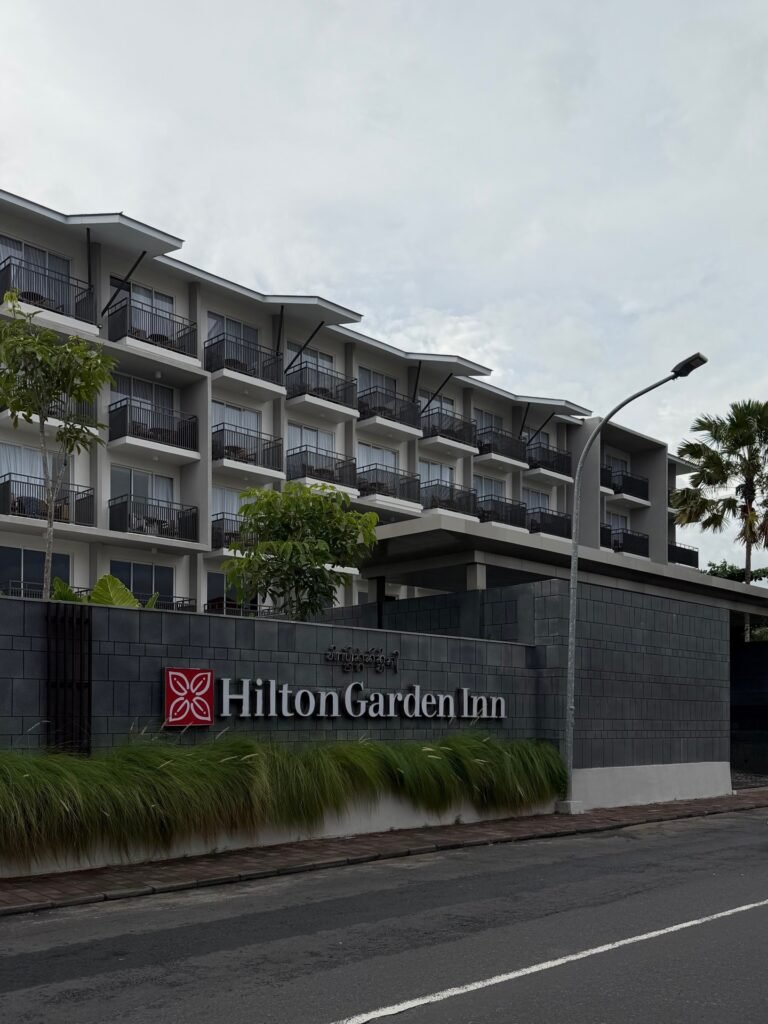 The Seat in the Middle 1