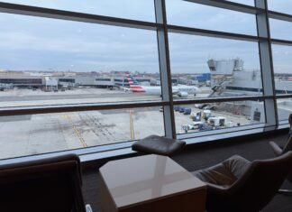 The Seat in the Middle 4