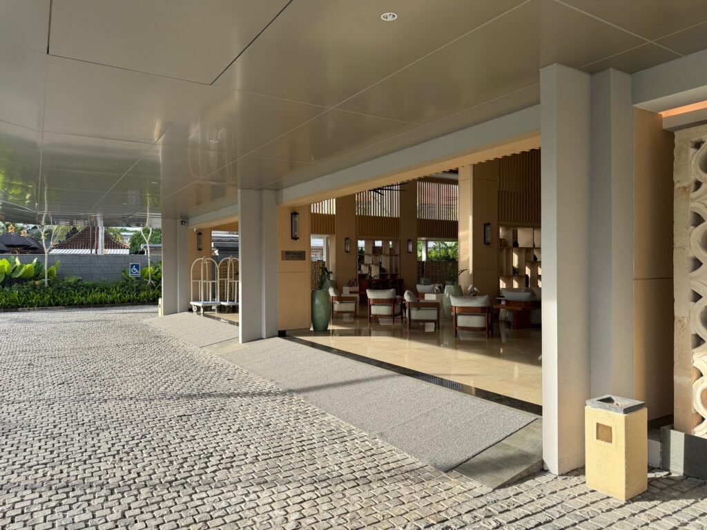 The Seat in the Middle 2