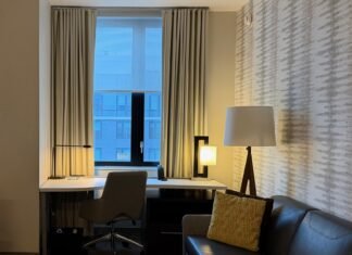 The Seat in the Middle 2