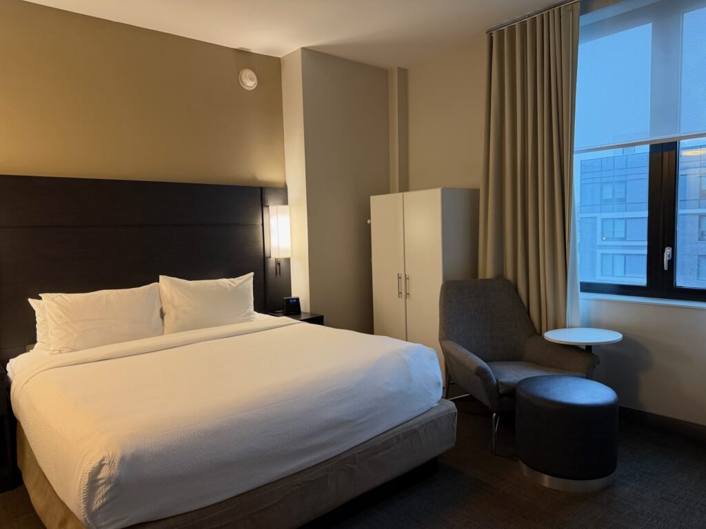 The Seat in the Middle 5