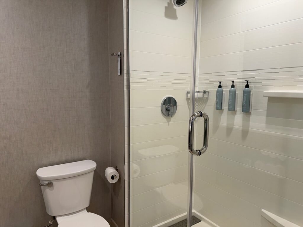 The Seat in the Middle 8