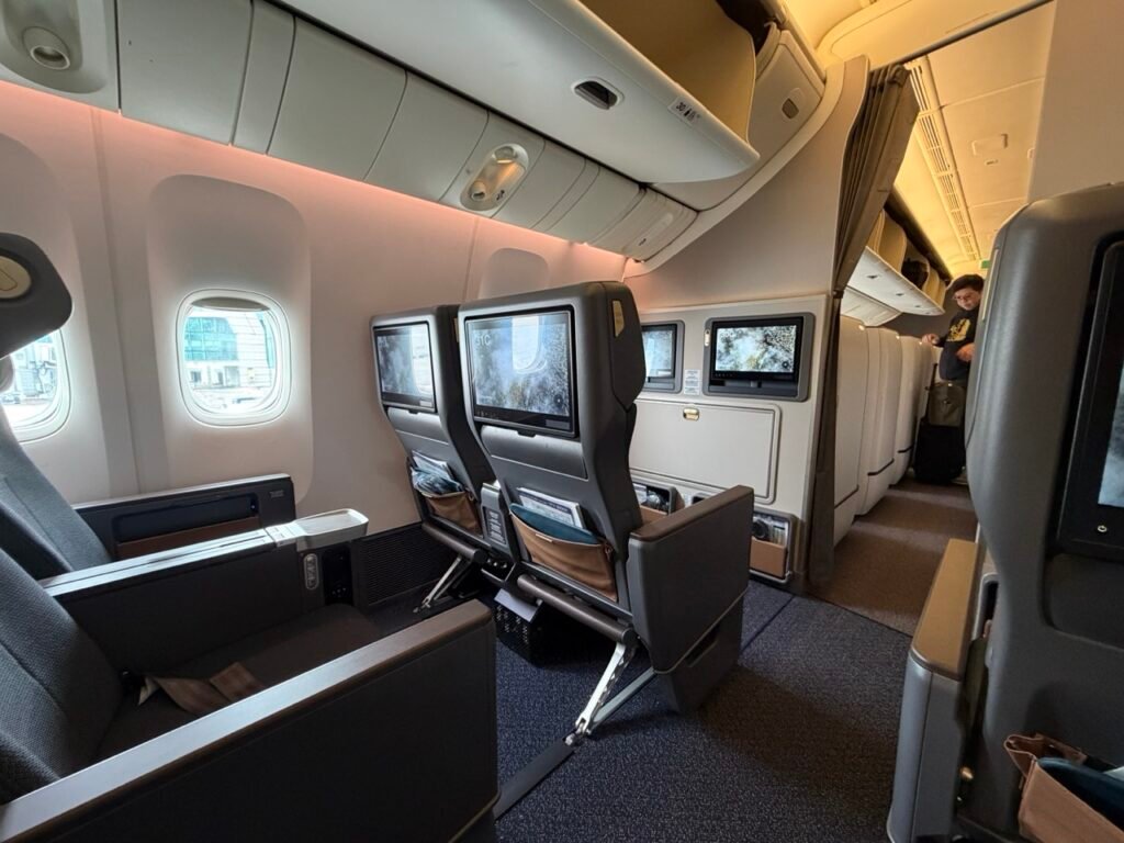 Flight Review: Cathay Pacific Aria Suite CX453/4 Premium Economy 5 The Seat in the Middle 5