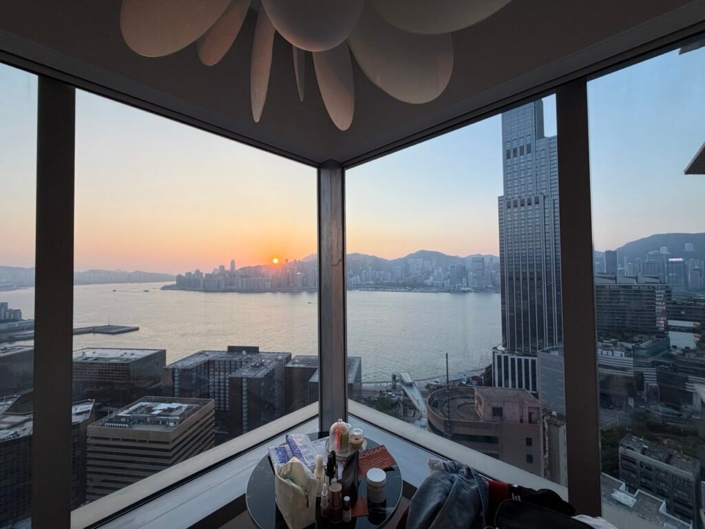 The Seat in the Middle 6