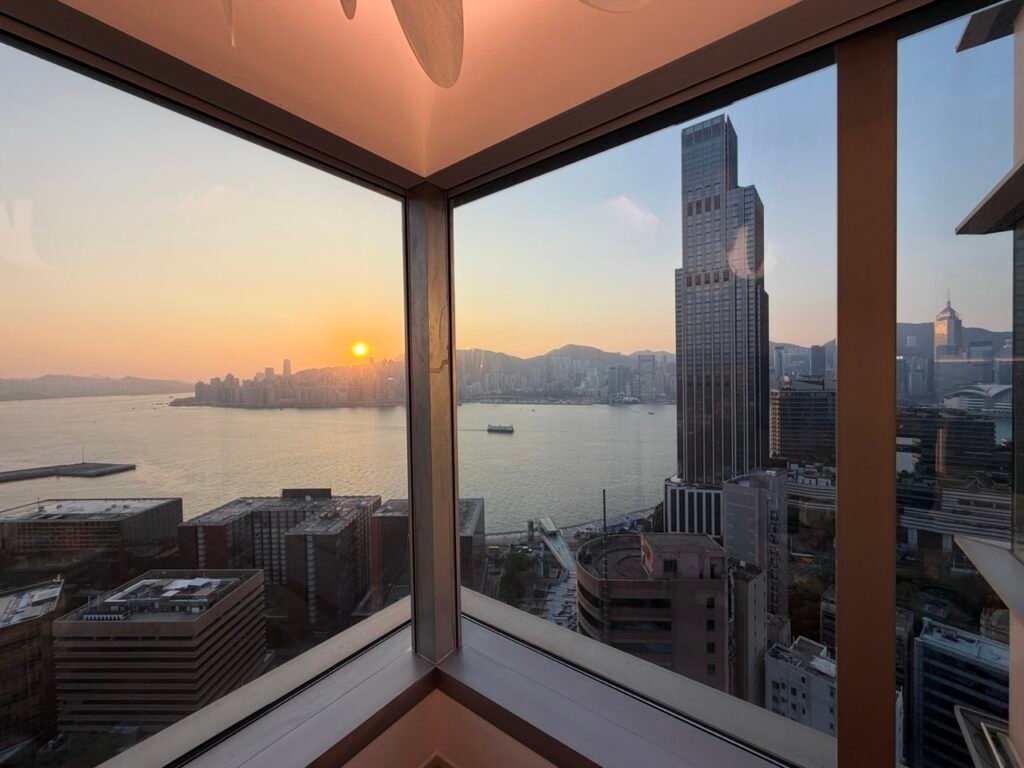 The Seat in the Middle 7