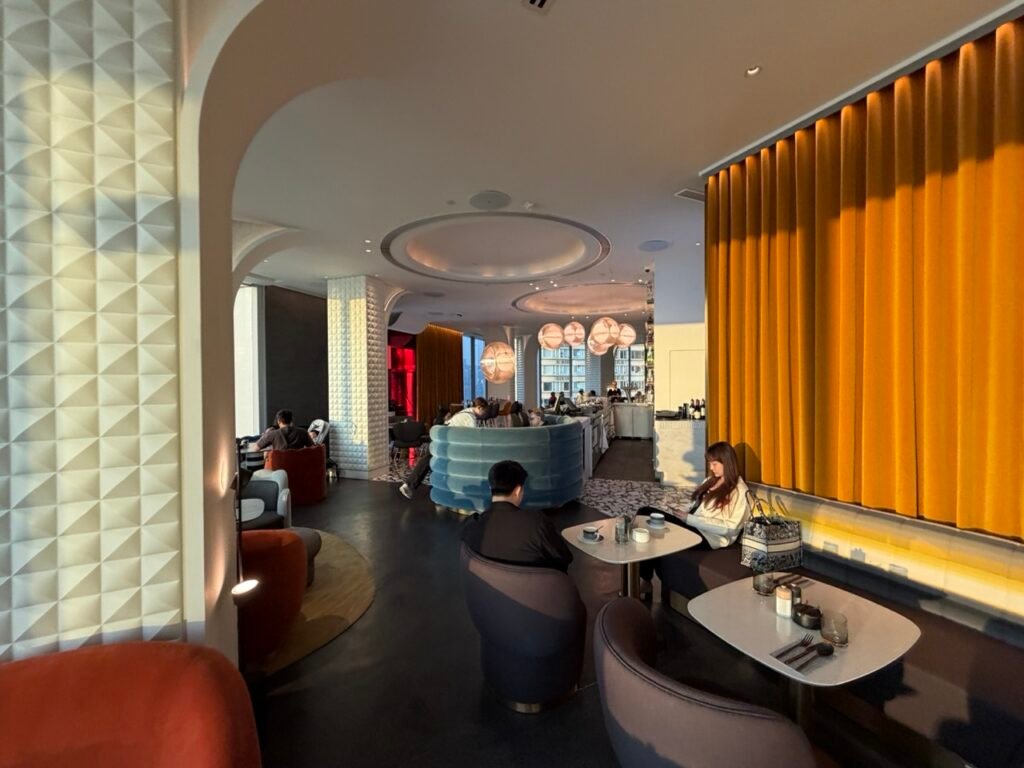 The Seat in the Middle 17