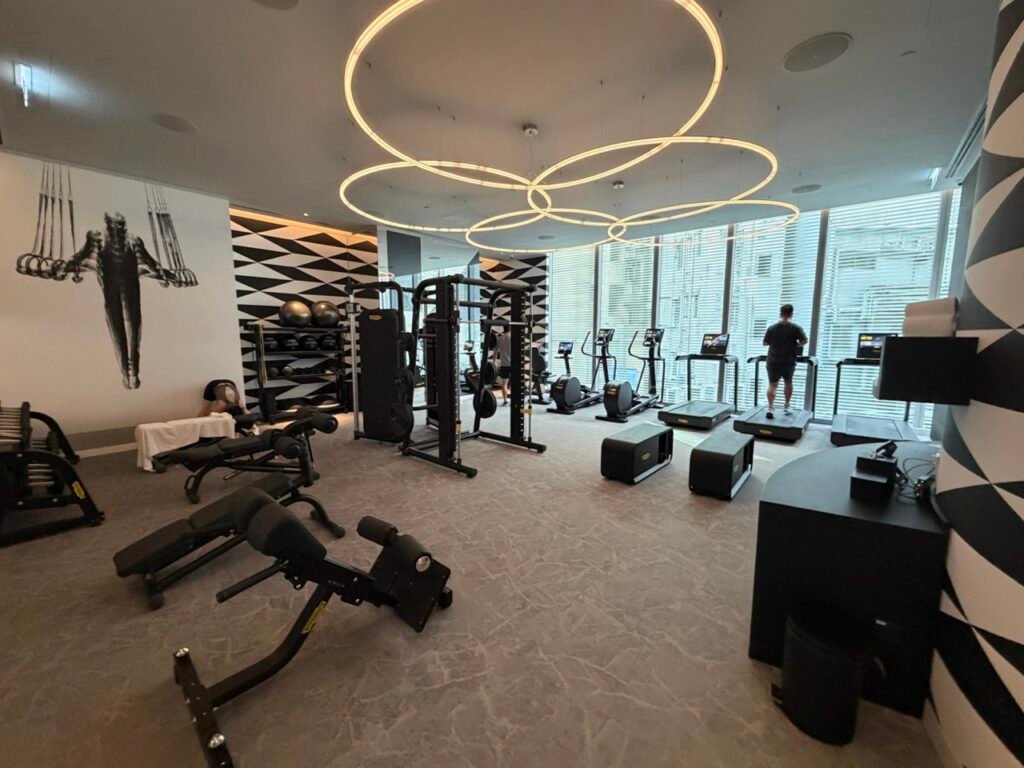 The Seat in the Middle 24