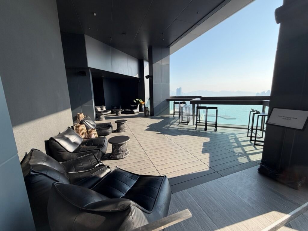 The Seat in the Middle 28