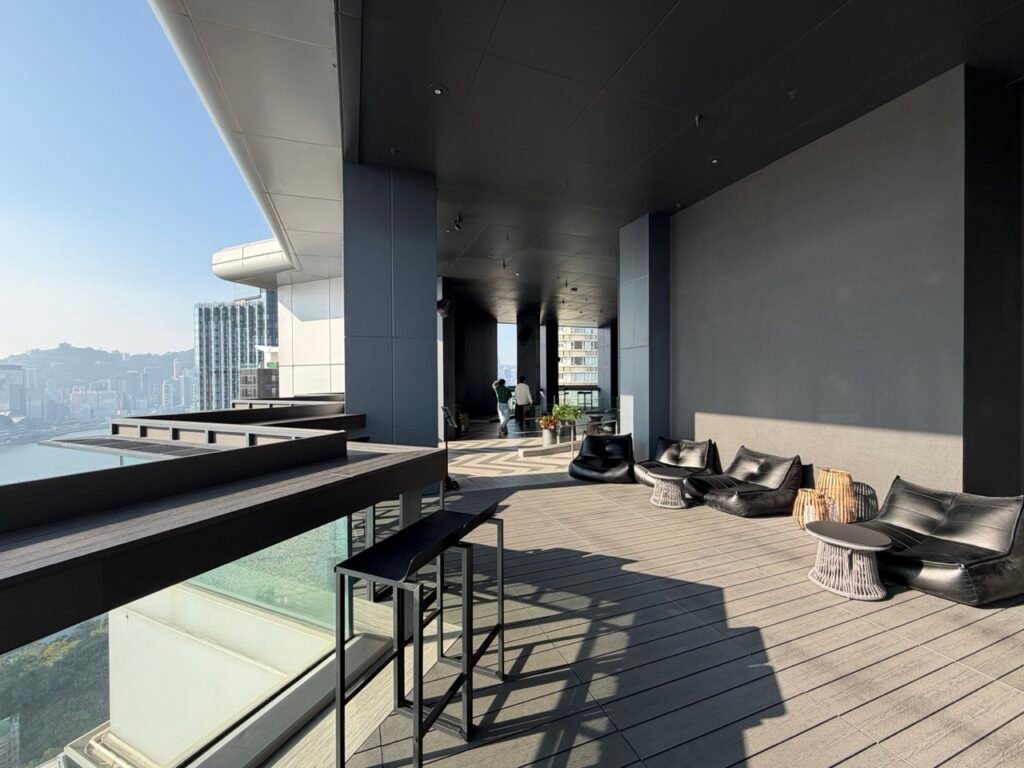 The Seat in the Middle 29