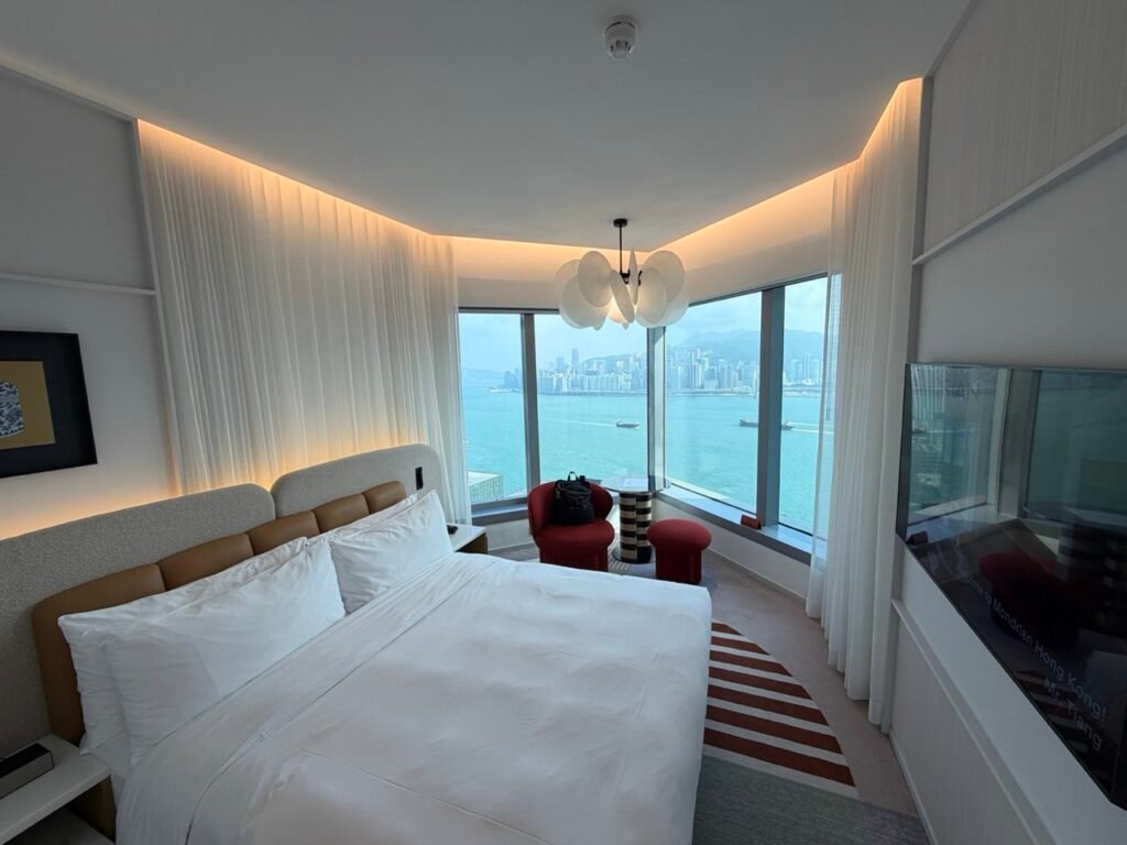 The Seat in the Middle 8