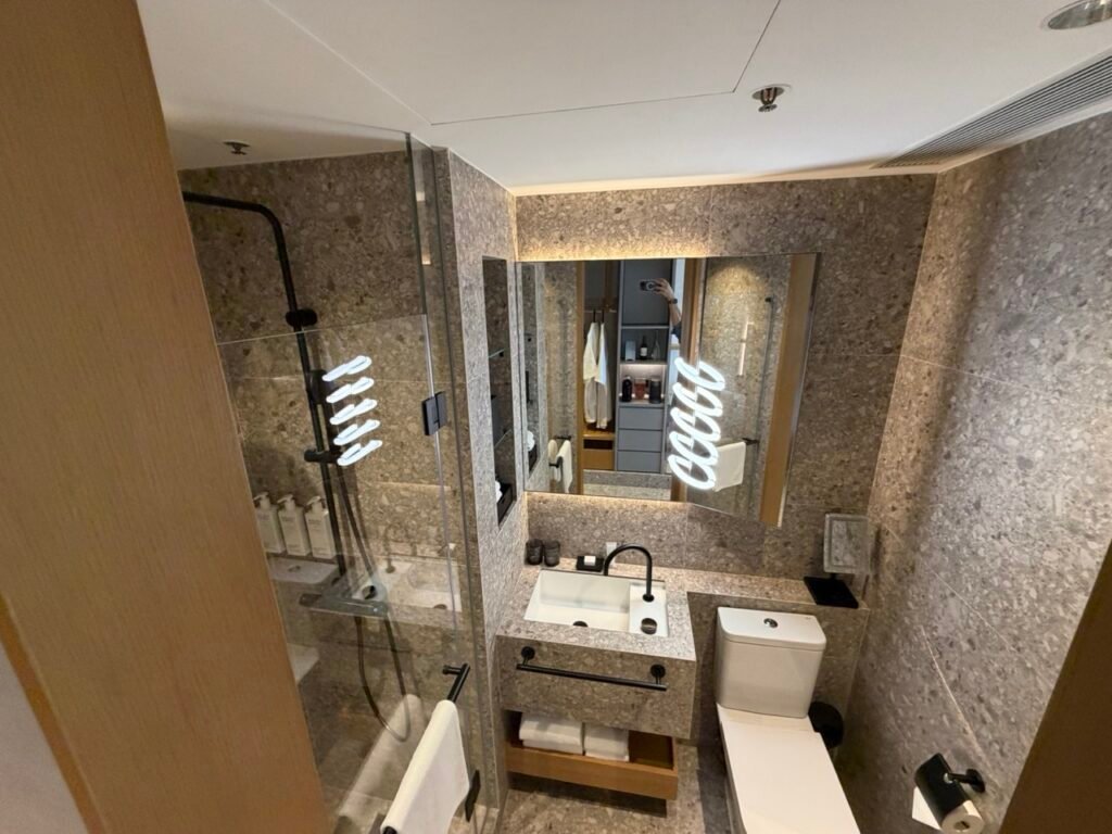 The Seat in the Middle 9