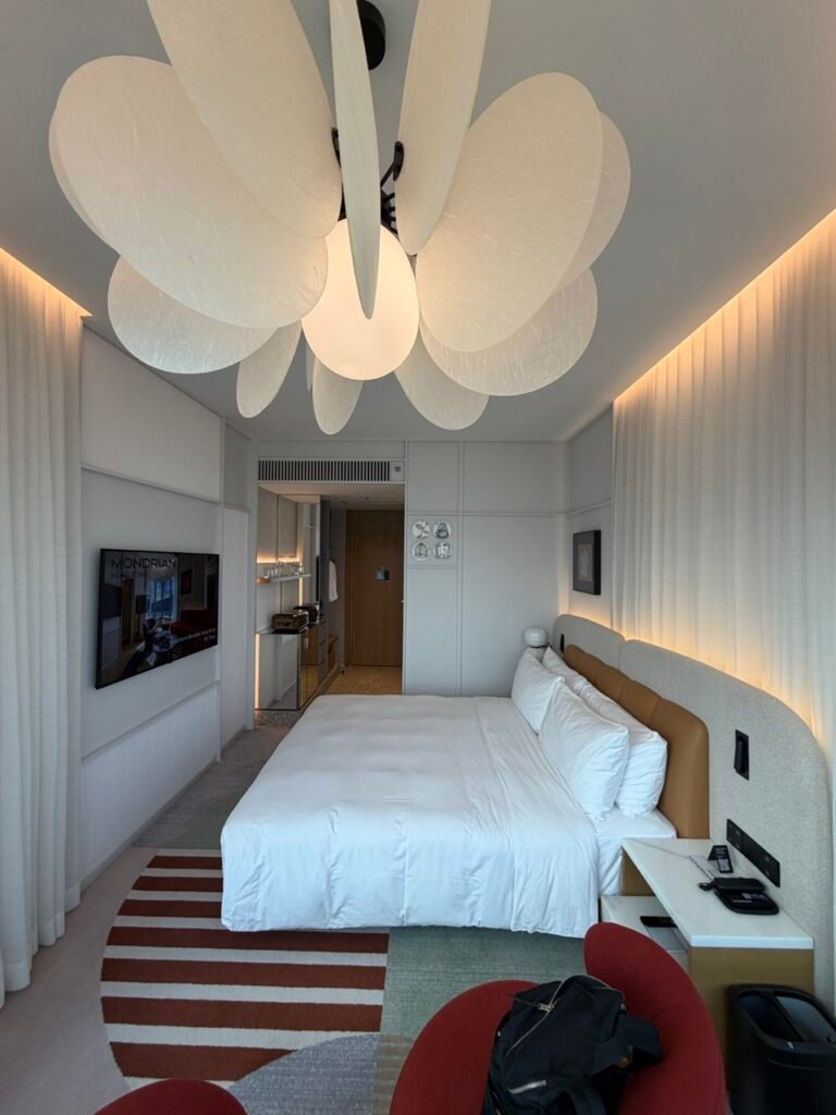 The Seat in the Middle 10