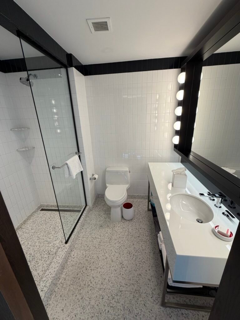 The Seat in the Middle 16