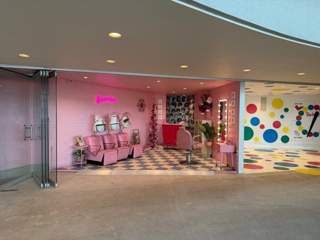 The Seat in the Middle 32