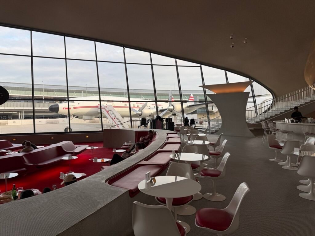 The Seat in the Middle 5