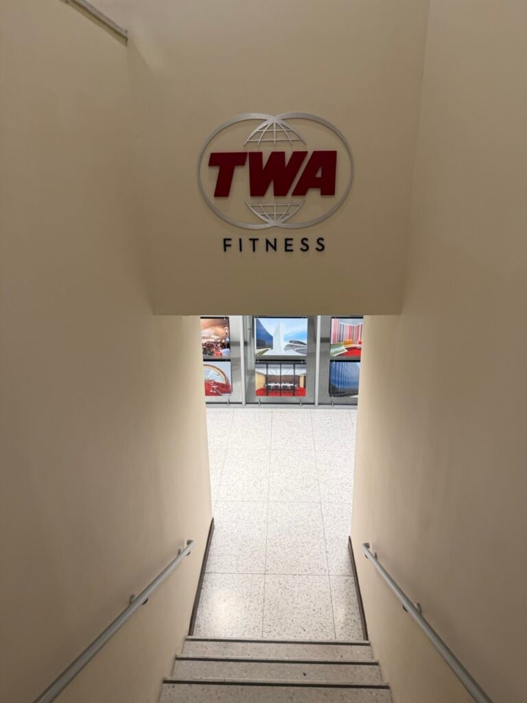 The Seat in the Middle 24