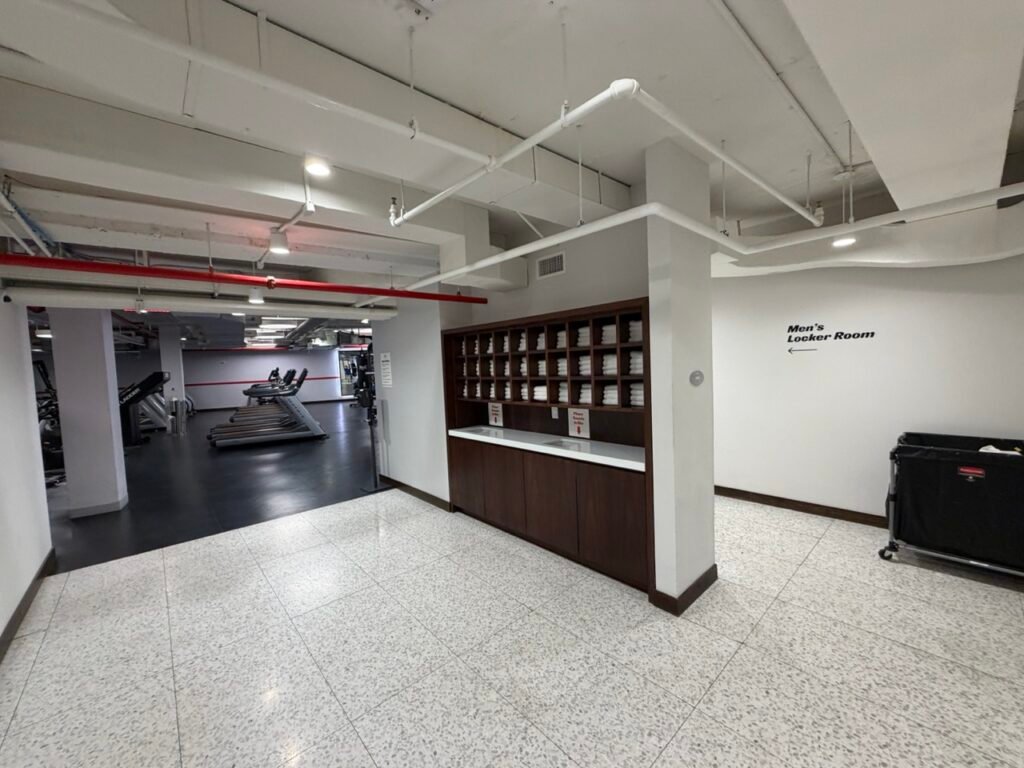 The Seat in the Middle 27