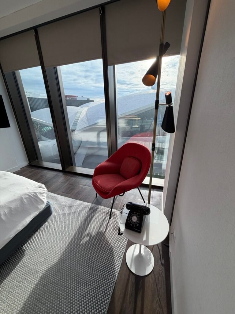 The Seat in the Middle 11