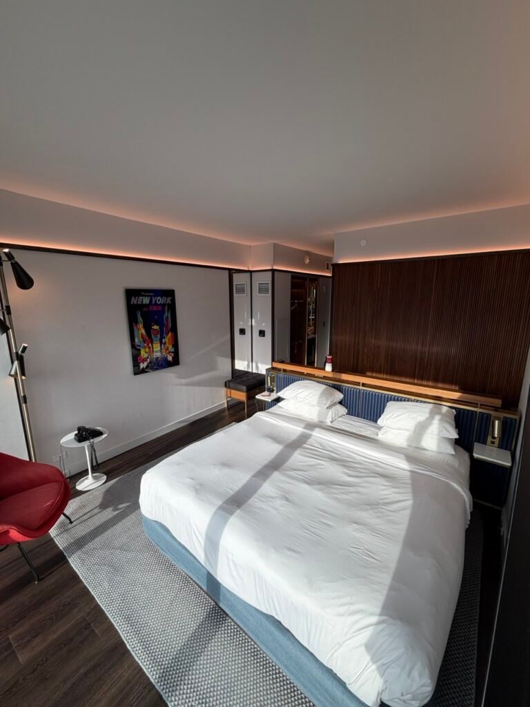 The Seat in the Middle 13