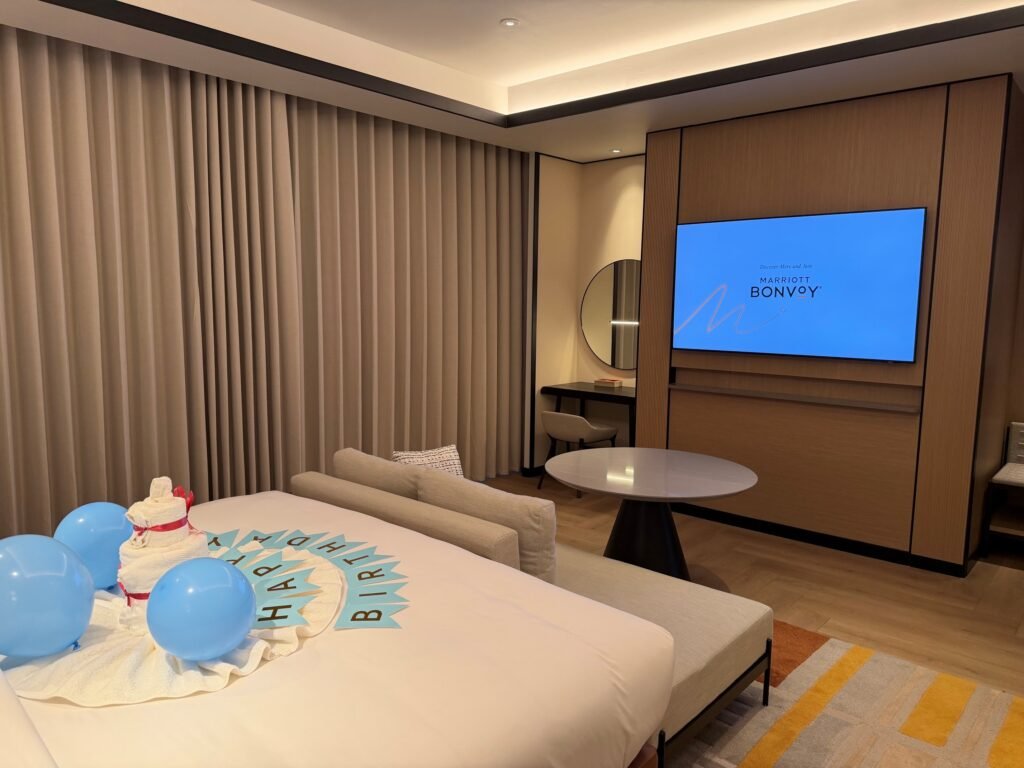 The Seat in the Middle 8