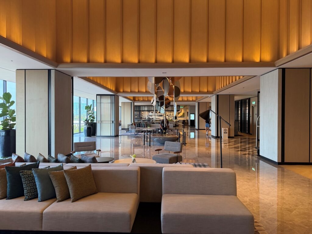 The Seat in the Middle 4