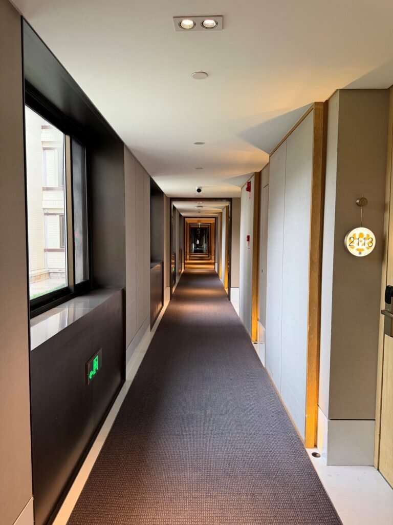 Hotel Review: Hualuxe Xian Tanghua Hotel, Xian 10 The Seat in the Middle 10