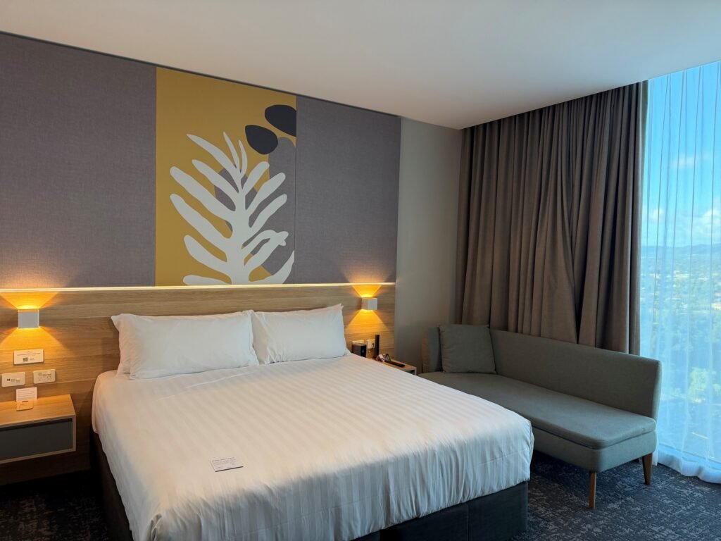 Hotel Review: Crowne Plaza Adelaide 7 The Seat in the Middle 7