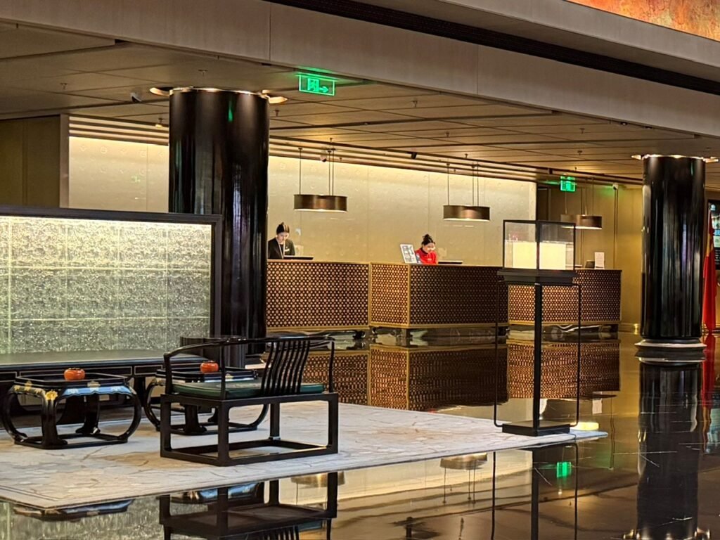 Hotel Review: Hualuxe Xian Tanghua Hotel, Xian 6 The Seat in the Middle 6