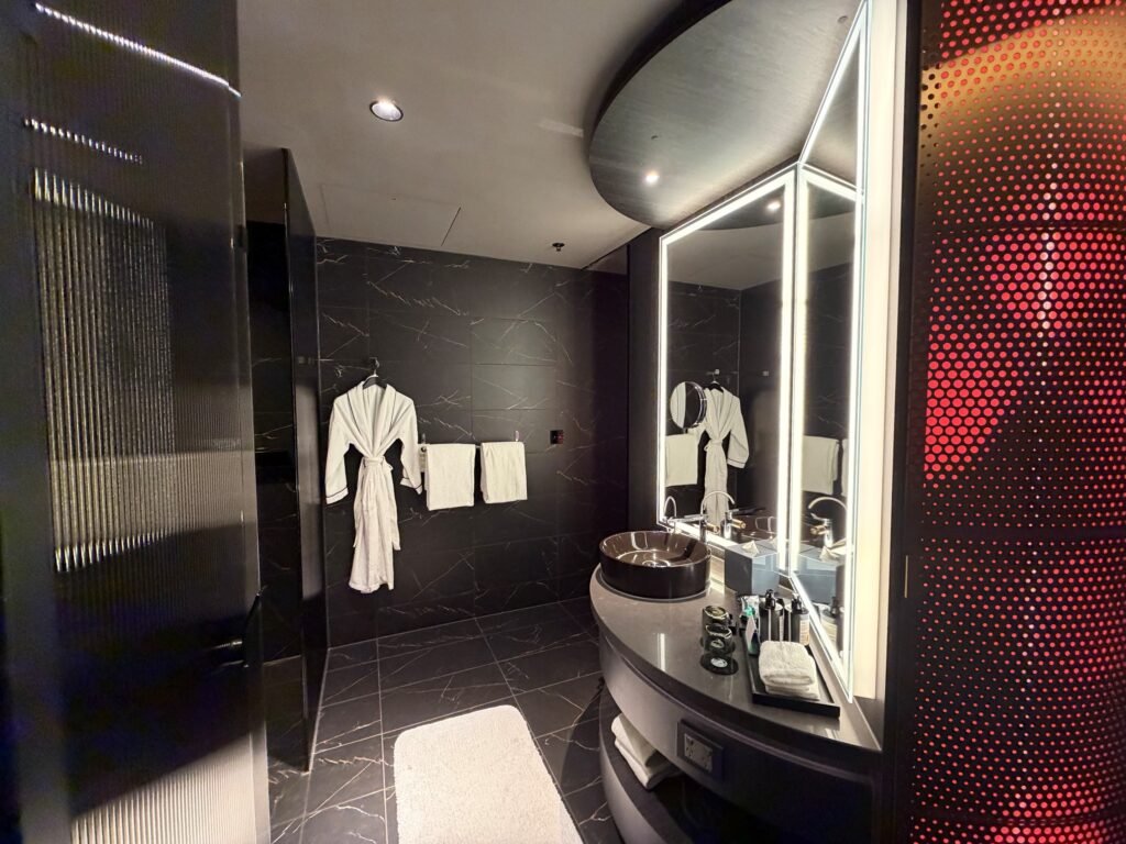 Hotel Review: W Melbourne 8 The Seat in the Middle 8