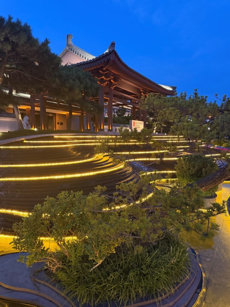 Hotel Review: Hualuxe Xian Tanghua Hotel, Xian 2 The Seat in the Middle 2