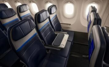Would You Pay to Keep the Middle Seat Empty? Airlines Are Betting You Will The Seat in the Middle 2