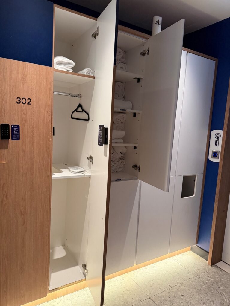 Hotel Review: Kepler Club, Kuala Lumpur KLIA International Airport 6 The Seat in the Middle 6