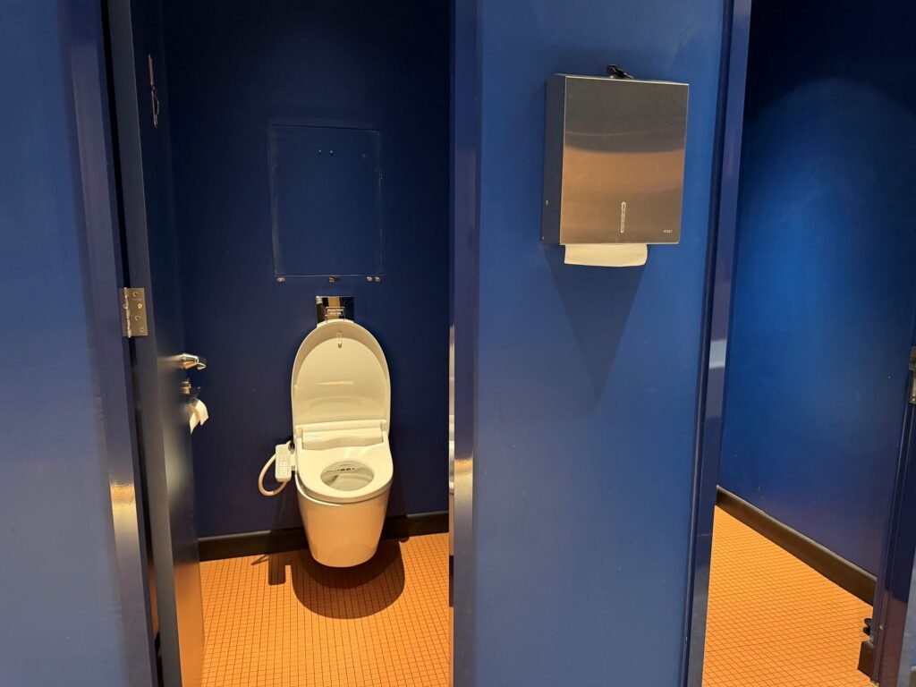 Hotel Review: Kepler Club, Kuala Lumpur KLIA International Airport 7 The Seat in the Middle 7
