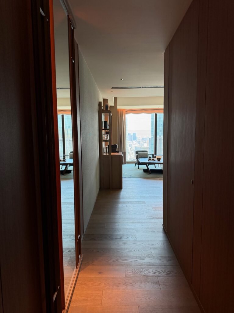 Hotel Review: Waldorf Astoria Osaka 8 The Seat in the Middle 8